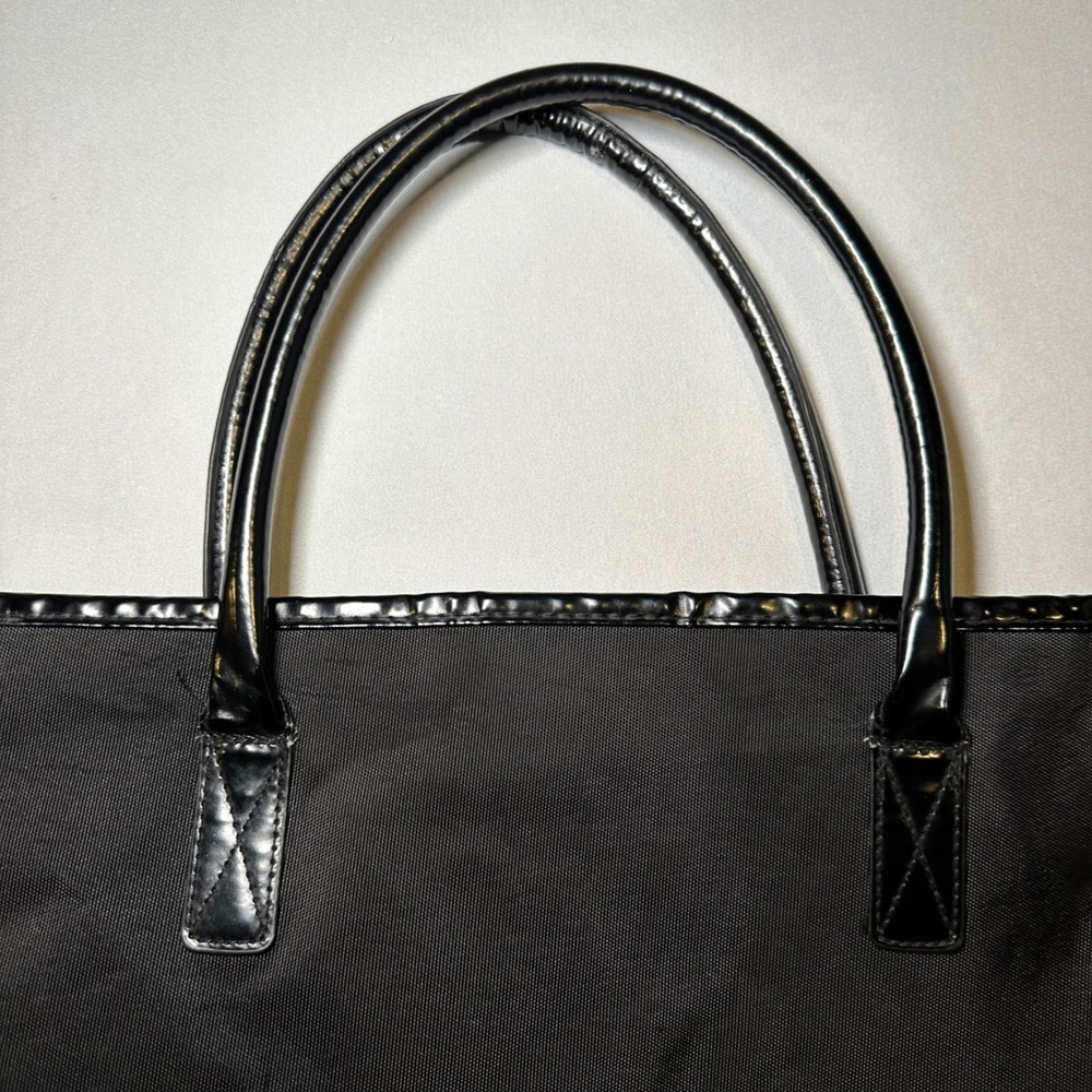 Burberry Tote Bag Black Patent Leather 17x20 Fragrances Shopper‎ Reusable Travel - Picture 2 of 6